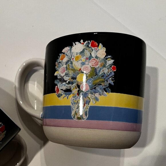 Mugs with Flowers (Set of 2 / new / by Artlifting) - Picture 5 of 15